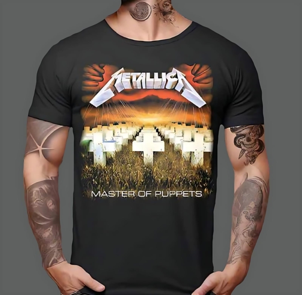 CAMISETA METALLICA - MASTER OF PUPPETS