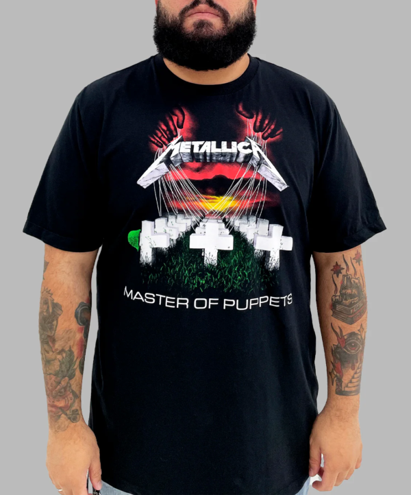 CAMISETA METALLICA - MASTER OF PUPPETS (OFICIAL)